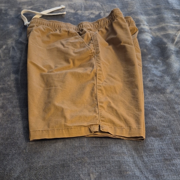 Goodfellow & Co Tan Relaxed Shorts - Picture 5 of 6